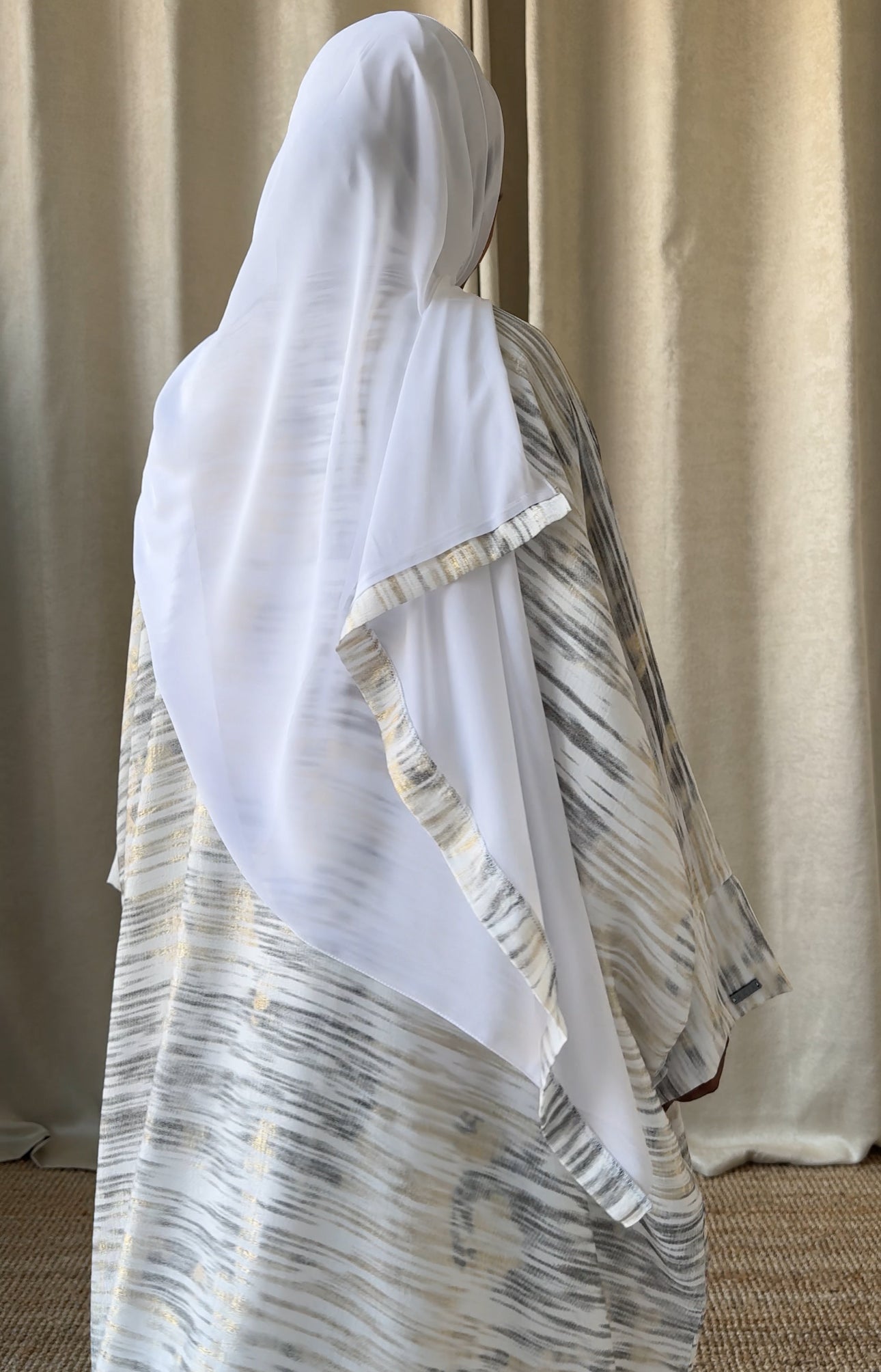 Glided Cloud Abaya