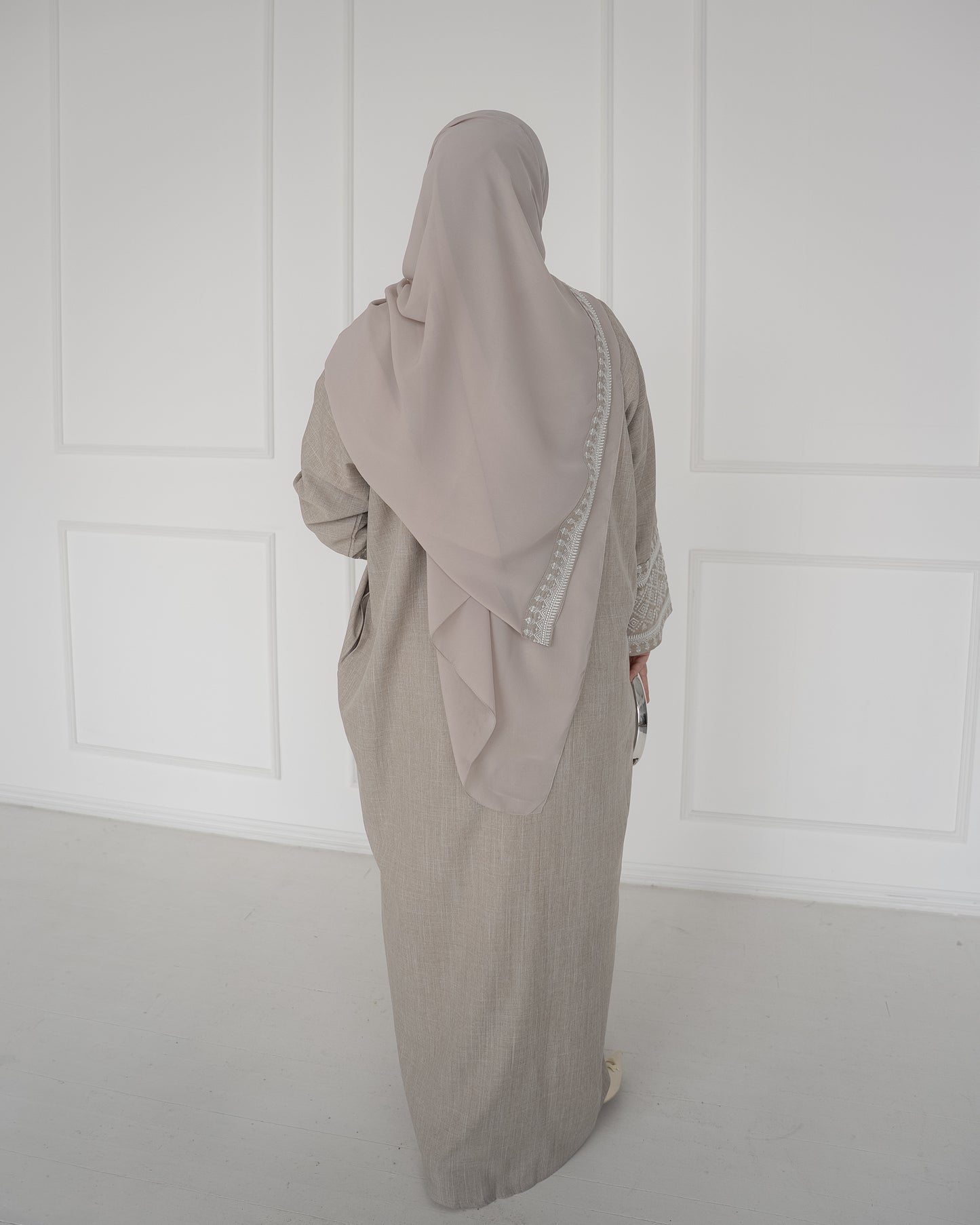 Ivory Thread Abaya
